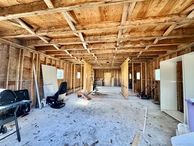 52 Boxbaum Road, Huguenot, NY 12746