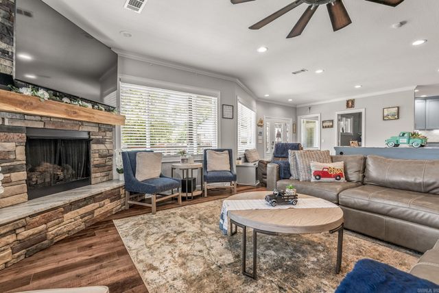 67 E Ridge Road, Mayflower, AR 72106