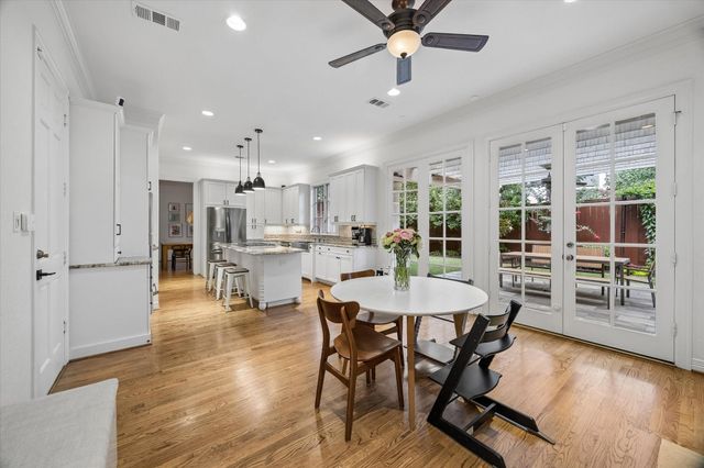 5732 Longmont Lane, Houston, TX 77057