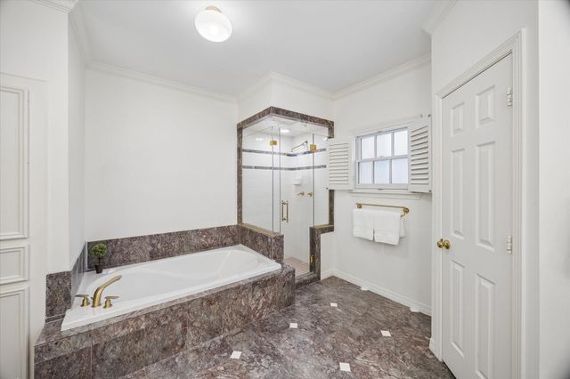 5732 Longmont Lane, Houston, TX 77057
