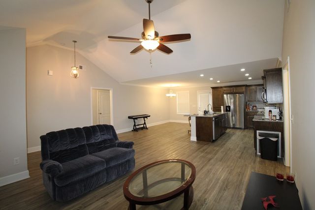 1315 Mayfield Drive, Sumter, SC 29154