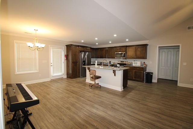 1315 Mayfield Drive, Sumter, SC 29154