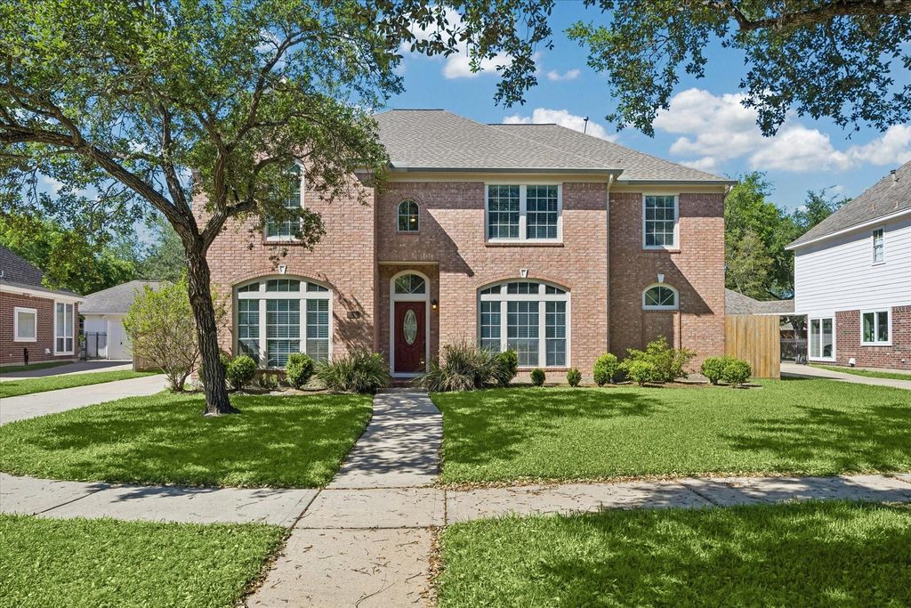 2209 Summer Reef Drive, League City, TX 77573