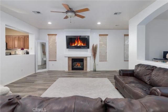 13502 Bentwood, Oak Hills, CA 92344