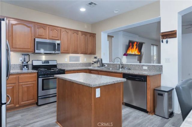 13502 Bentwood, Oak Hills, CA 92344