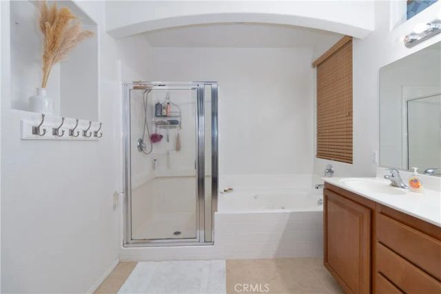 13502 Bentwood, Oak Hills, CA 92344