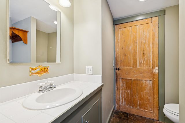 18 Elm Street, Norwich, VT 05055