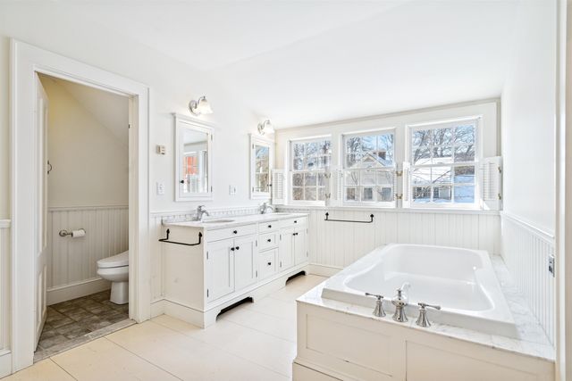 18 Elm Street, Norwich, VT 05055