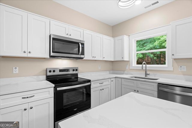 3110 Old Morris Road, Rocky Face, GA 30740