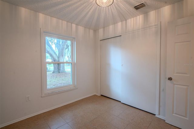 1049 BIRCH BOULEVARD, Tavares, FL 32778