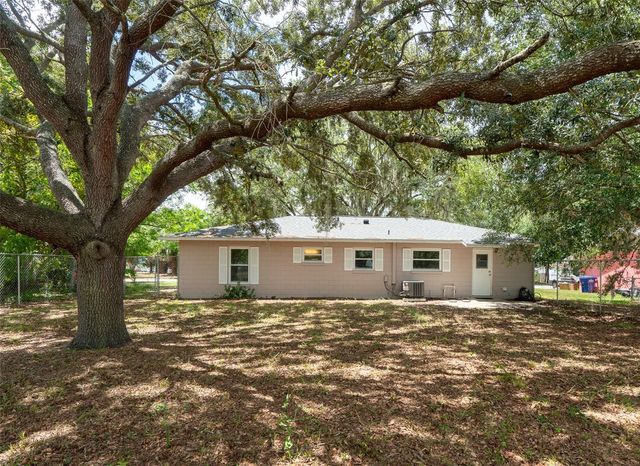 1049 BIRCH BOULEVARD, Tavares, FL 32778