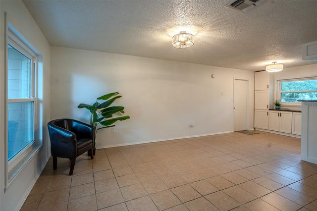 1049 BIRCH BOULEVARD, Tavares, FL 32778