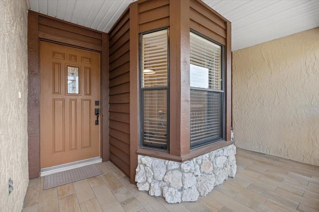 5753 AVISTA DRIVE, Sarasota, FL 34243