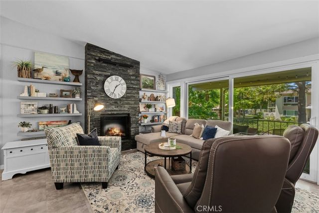 82 Calle Aragon S, Laguna Woods, CA 92637