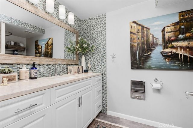 82 Calle Aragon S, Laguna Woods, CA 92637