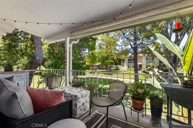 82 Calle Aragon S, Laguna Woods, CA 92637