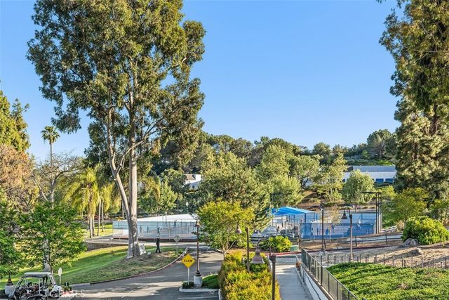 82 Calle Aragon S, Laguna Woods, CA 92637
