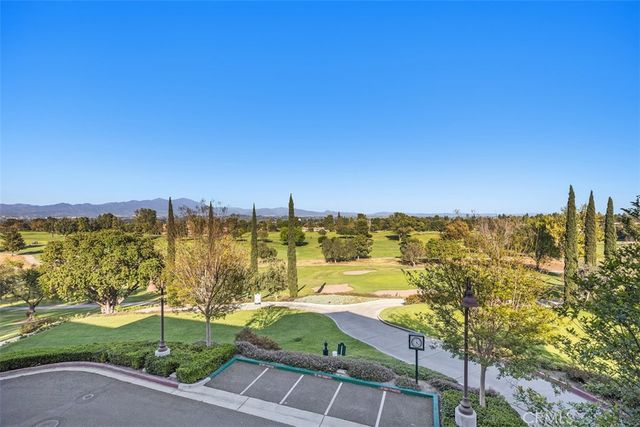 82 Calle Aragon S, Laguna Woods, CA 92637