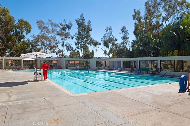 82 Calle Aragon S, Laguna Woods, CA 92637