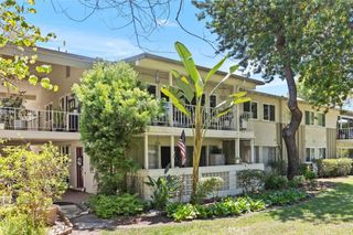 82 Calle Aragon S, Laguna Woods, CA 92637