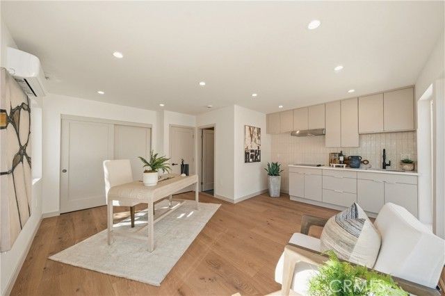 4021 Beethoven, Los Angeles, CA 90066