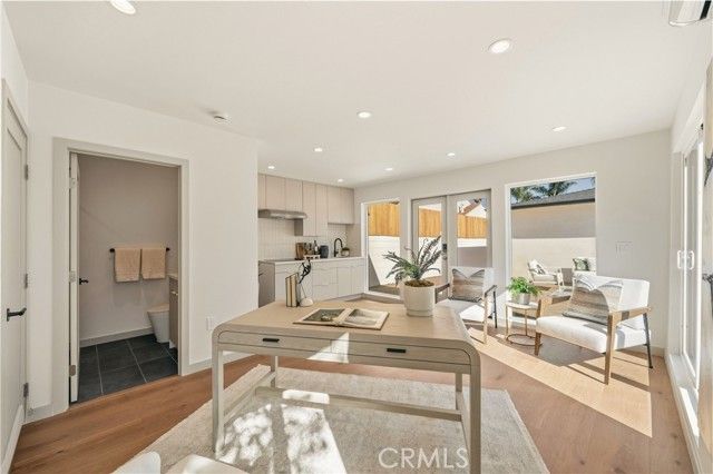 4021 Beethoven, Los Angeles, CA 90066