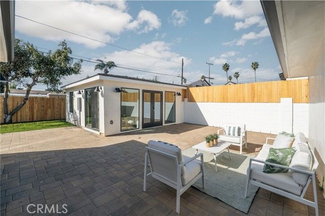 4021 Beethoven, Los Angeles, CA 90066
