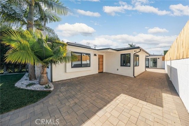 4021 Beethoven, Los Angeles, CA 90066