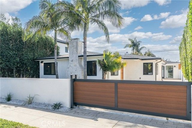 4021 Beethoven, Los Angeles, CA 90066