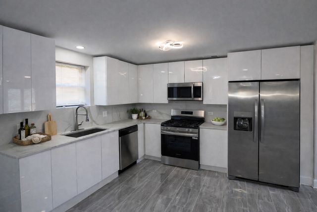 308 Oakwood Street, Park Forest, IL 60466