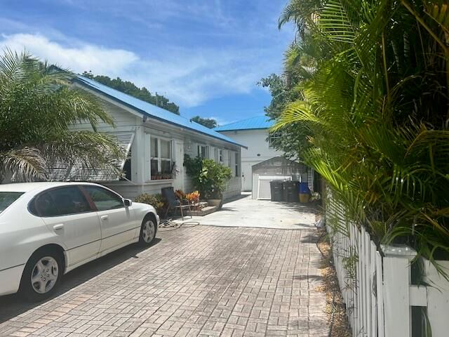 727 Penn Street Apt 2, West Palm Beach, FL 33401