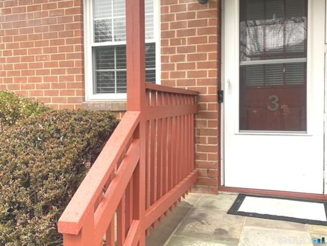 1283 Hope Street APT 3, Stamford, CT 06907