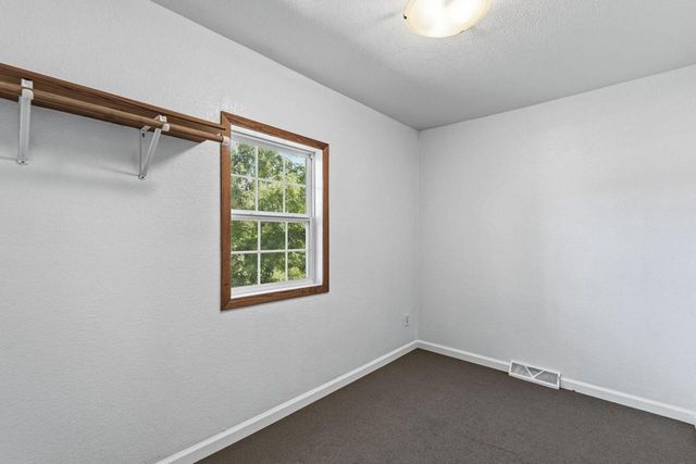 W207S8286 Hillendale DRIVE, Muskego, WI 53150