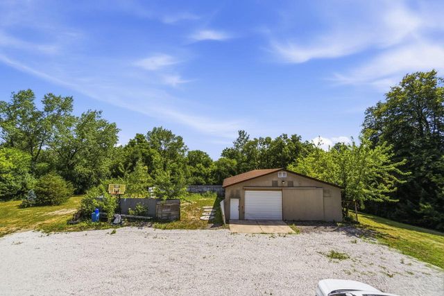 W207S8286 Hillendale DRIVE, Muskego, WI 53150