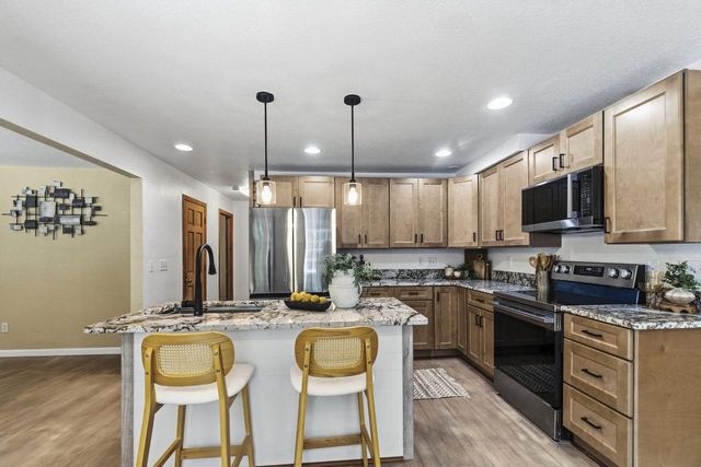 W207S8286 Hillendale DRIVE, Muskego, WI 53150
