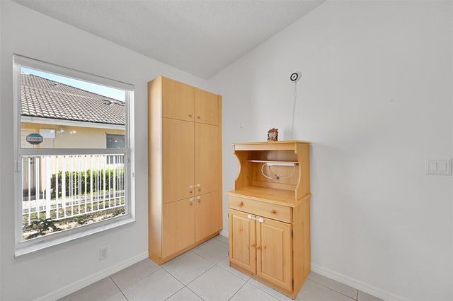 5361 NW 90th Avenue, Sunrise, FL 33351