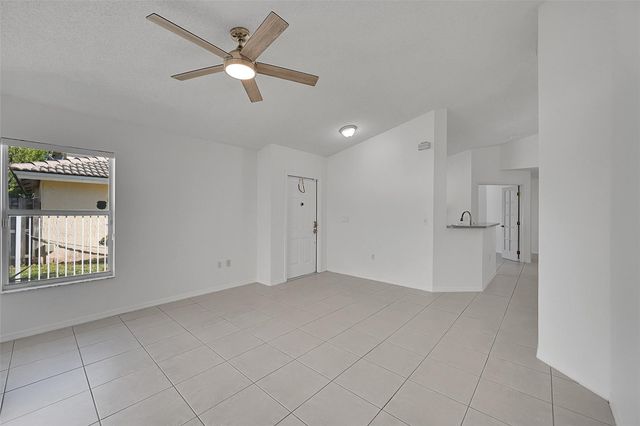 5361 NW 90th Avenue, Sunrise, FL 33351