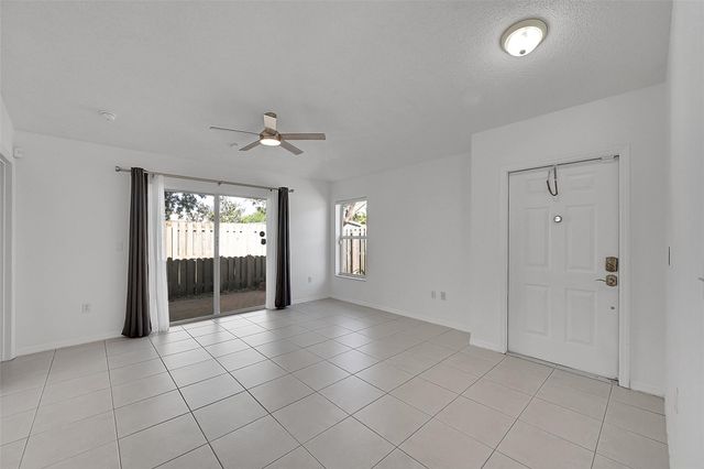5361 NW 90th Avenue, Sunrise, FL 33351