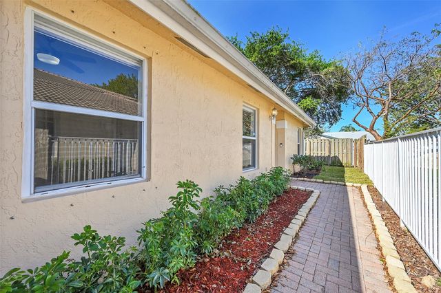 5361 NW 90th Avenue, Sunrise, FL 33351