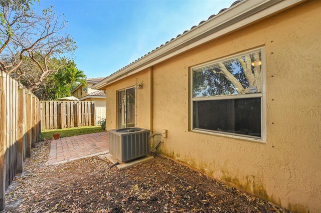 5361 NW 90th Avenue, Sunrise, FL 33351
