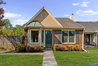 456 Autumnwood Drive SW, Decatur, AL 35601