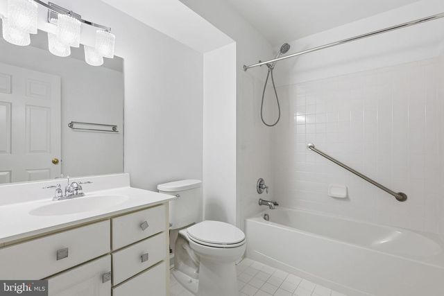 6417 MORVEN PARK LN, Gainesville, VA 20155