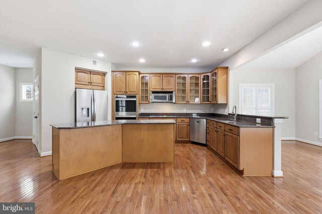 6417 MORVEN PARK LN, Gainesville, VA 20155