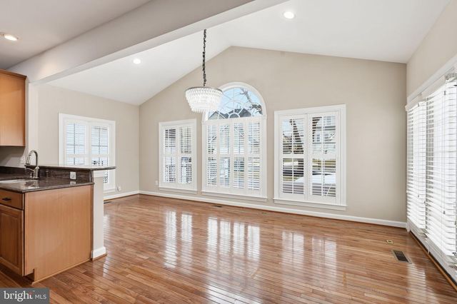 6417 MORVEN PARK LN, Gainesville, VA 20155