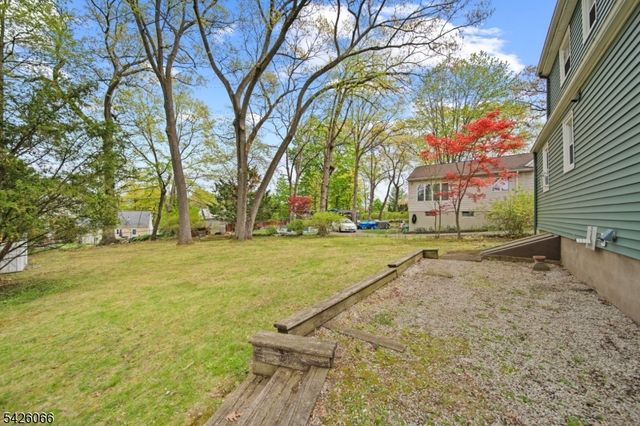 34 Zimmer Ave, Midland Park Boro, NJ 07432
