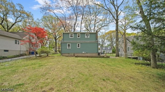 34 Zimmer Ave, Midland Park Boro, NJ 07432