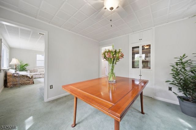 34 Zimmer Ave, Midland Park Boro, NJ 07432