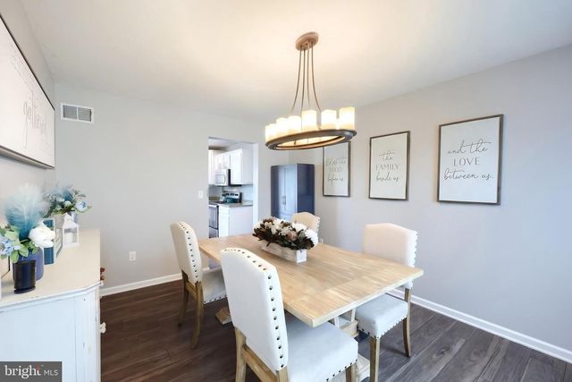 220 W CREST VIEW LN, Gettysburg, PA 17325