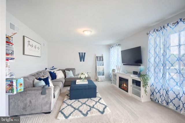 220 W CREST VIEW LN, Gettysburg, PA 17325
