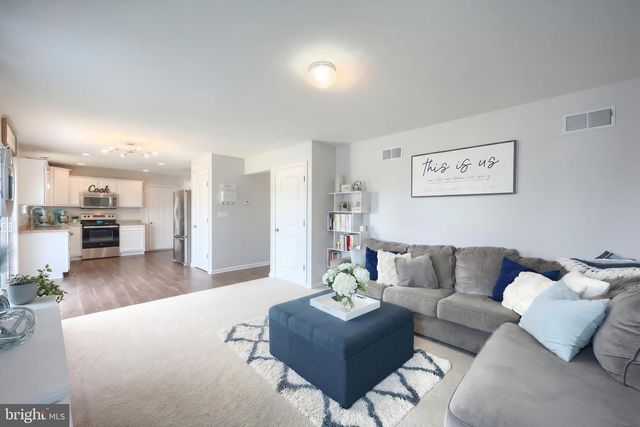 220 W CREST VIEW LN, Gettysburg, PA 17325